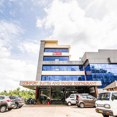 Vaccinated Staff- Capital O 22439 Ratna Forever Hotel Karkal Exterior foto
